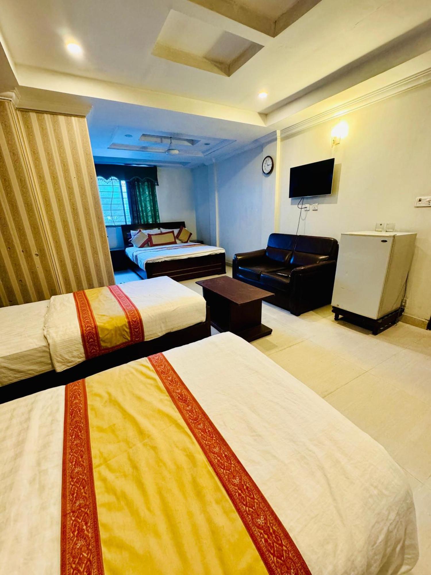 Hotel Islamabad Premiere Inn מראה חיצוני תמונה