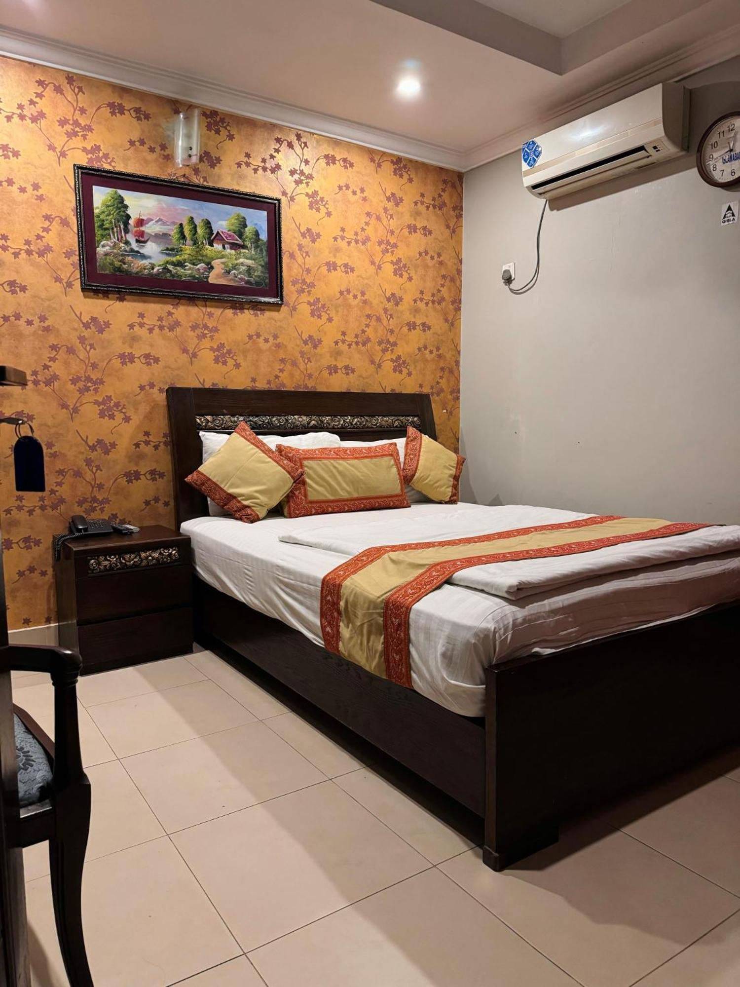 Hotel Islamabad Premiere Inn מראה חיצוני תמונה